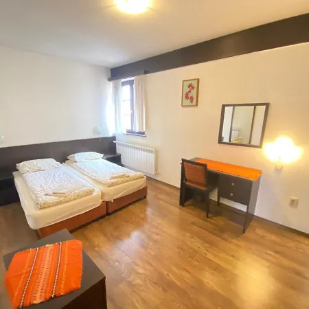 House Trivia Holiday home *