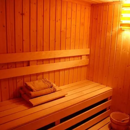 House Trivia Банско