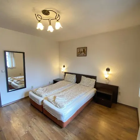 House Trivia Bansko
