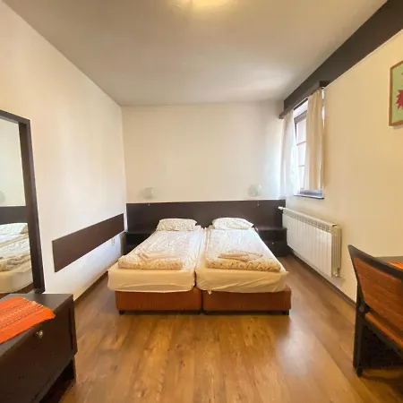 Prázdninový dům House Trivia *