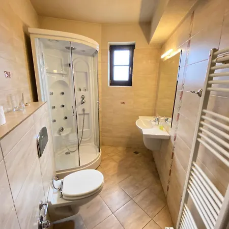 House Trivia Holiday home *